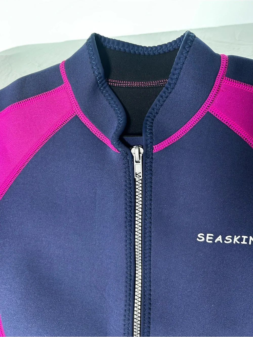 Seaskin Kids Short Sleeve Wetsuit - Navy & Pink girl’s size 10